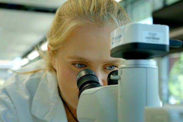 Header Female Scientist Research